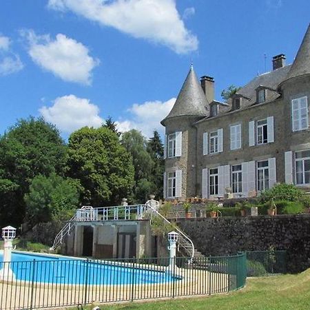 Chateau Le Mialaret Neuvic  Exterior photo